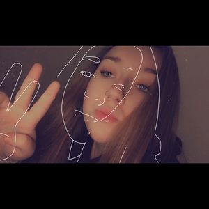 Meet your Posher, Alexandra